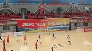 布朗尼39分，湖人险胜勇士！浓眉有自己的傲骨！！！铁骨铮铮！