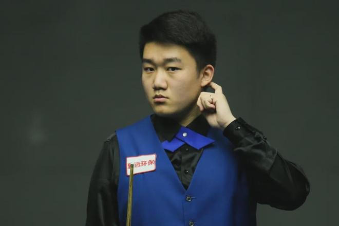 托雷斯用自 托雷斯用自