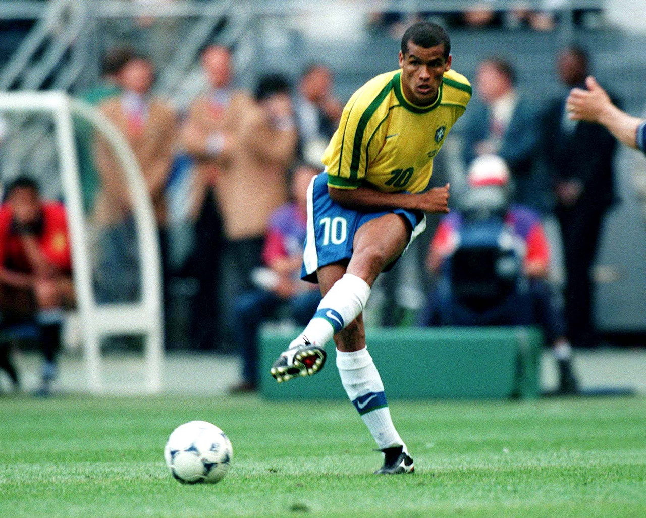 赛中屡获殊 赛中屡获殊